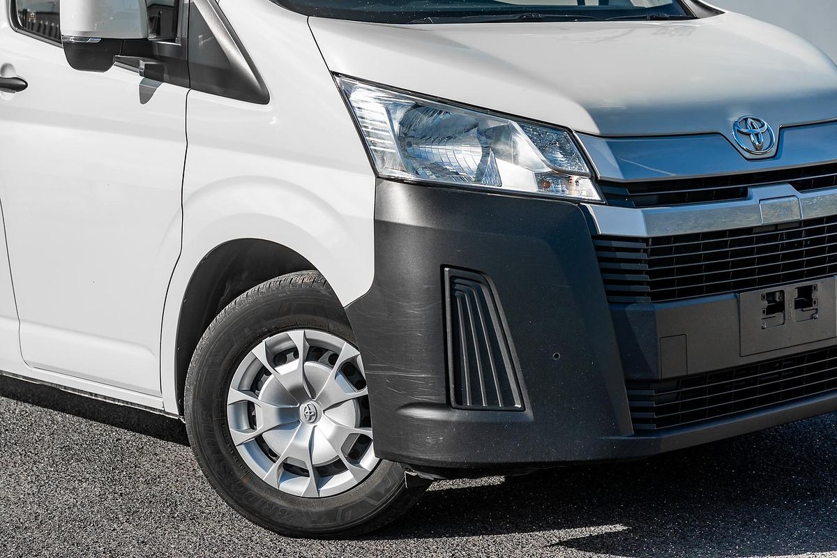 2019 Toyota Hiace Commuter GDH322R