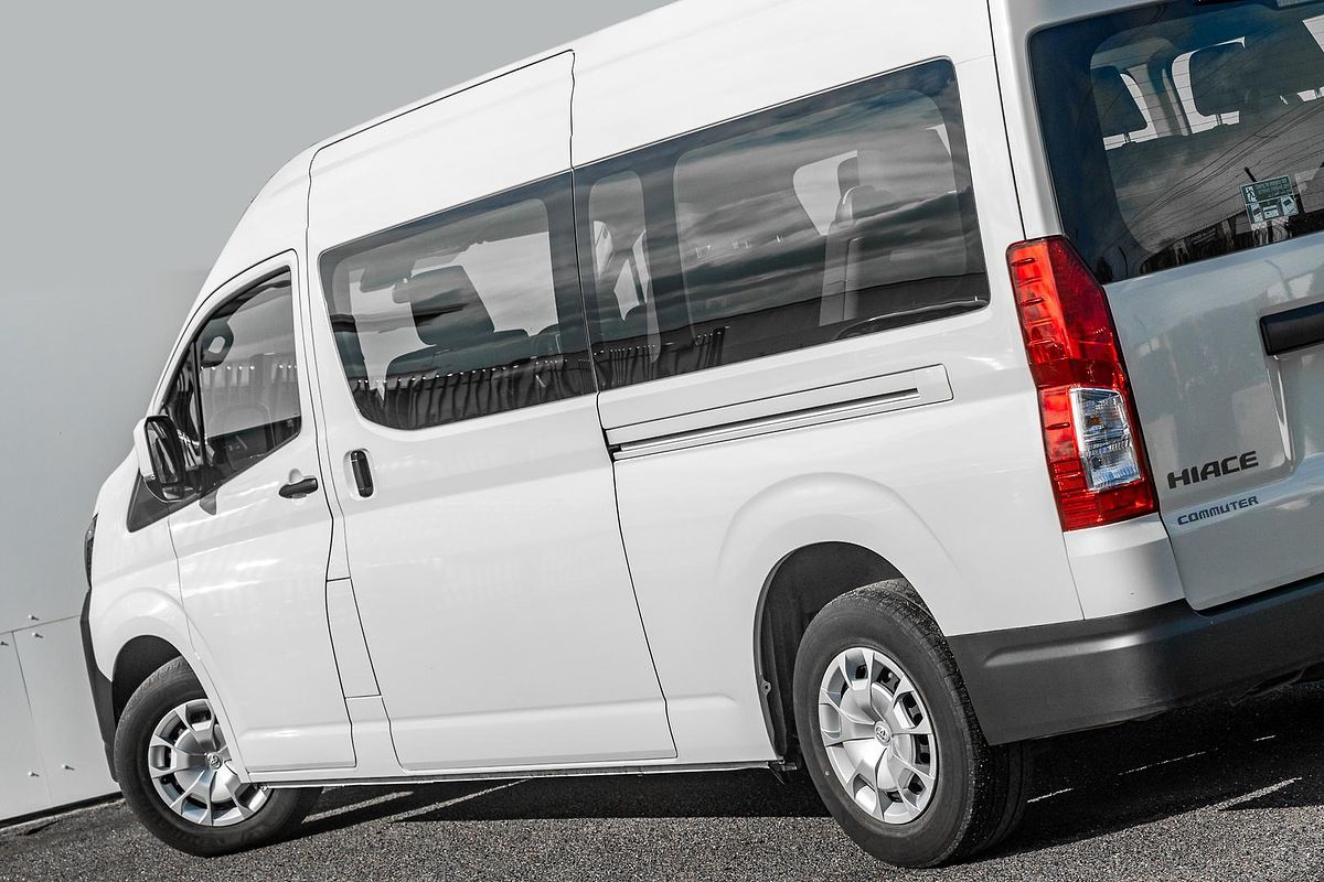 2019 Toyota Hiace Commuter GDH322R