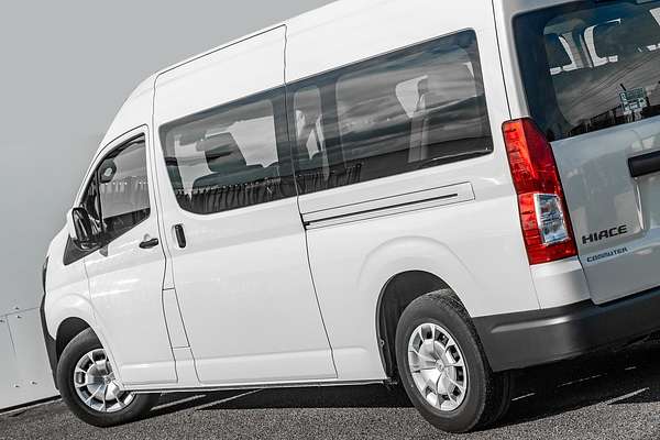 2019 Toyota Hiace Commuter GDH322R
