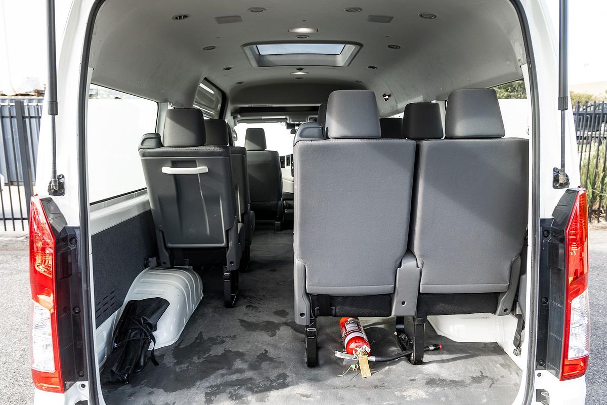 2019 Toyota Hiace Commuter GDH322R