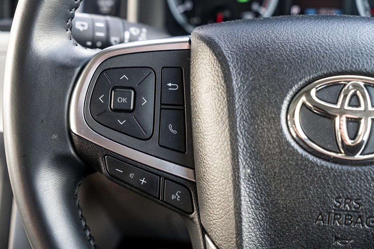 2019 Toyota Hiace Commuter GDH322R