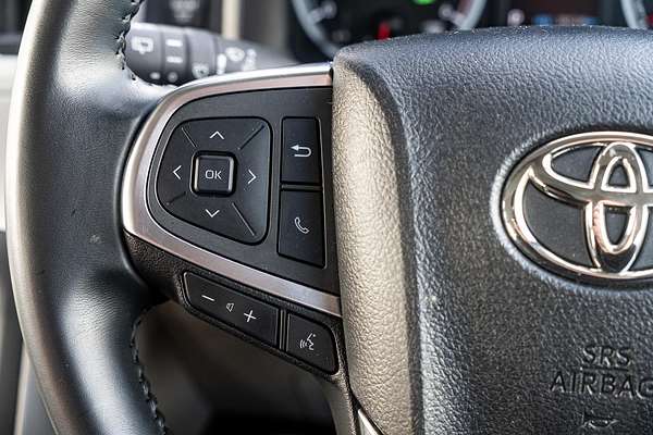 2019 Toyota Hiace Commuter GDH322R