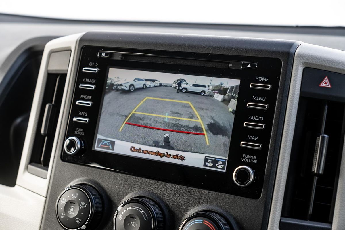 2019 Toyota Hiace Commuter GDH322R