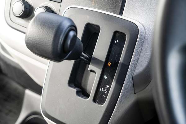 2019 Toyota Hiace Commuter GDH322R