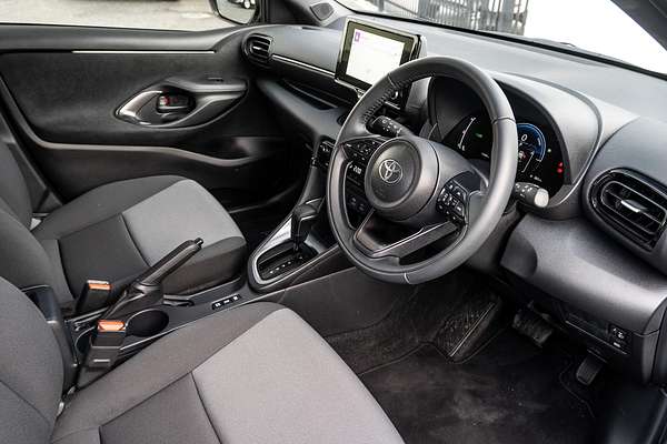 2024 Toyota Yaris SX Hybrid MXPH10R