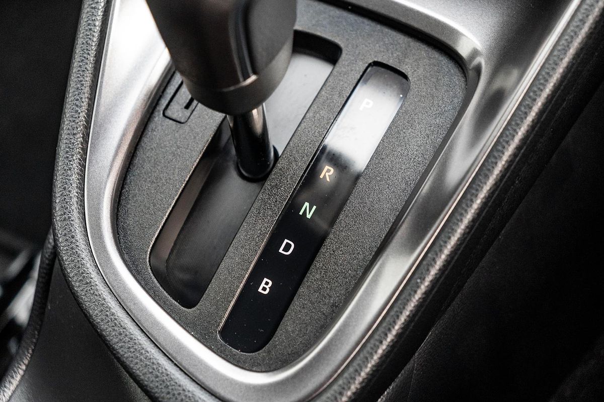 2024 Toyota Yaris SX Hybrid MXPH10R