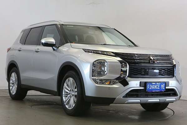 2024 Mitsubishi Outlander LS ZM