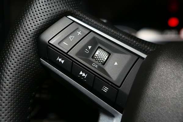 2024 Mitsubishi Outlander LS ZM
