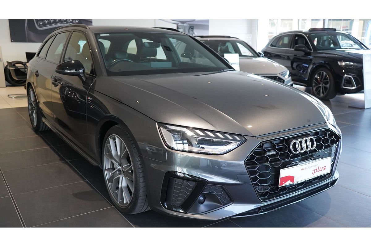 2022 Audi A4 45 TFSI S line B9