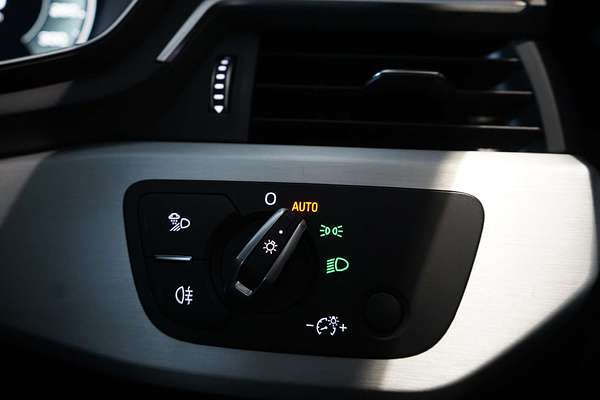 2022 Audi A4 45 TFSI S line B9