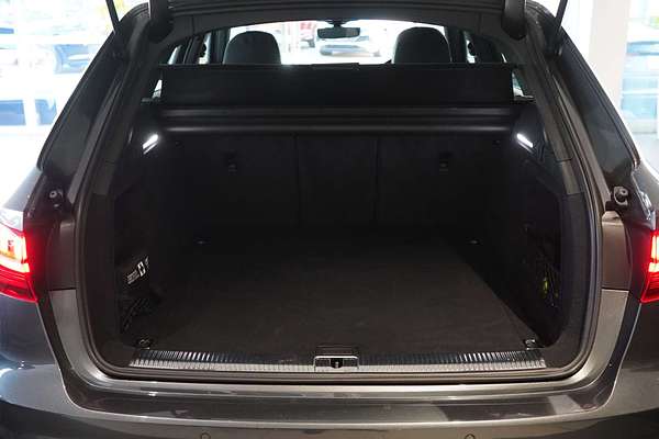 2022 Audi A4 45 TFSI S line B9