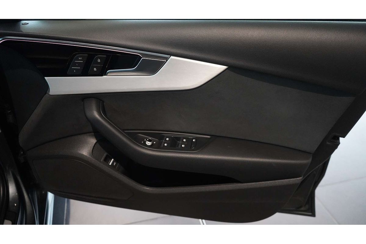 2022 Audi A4 45 TFSI S line B9