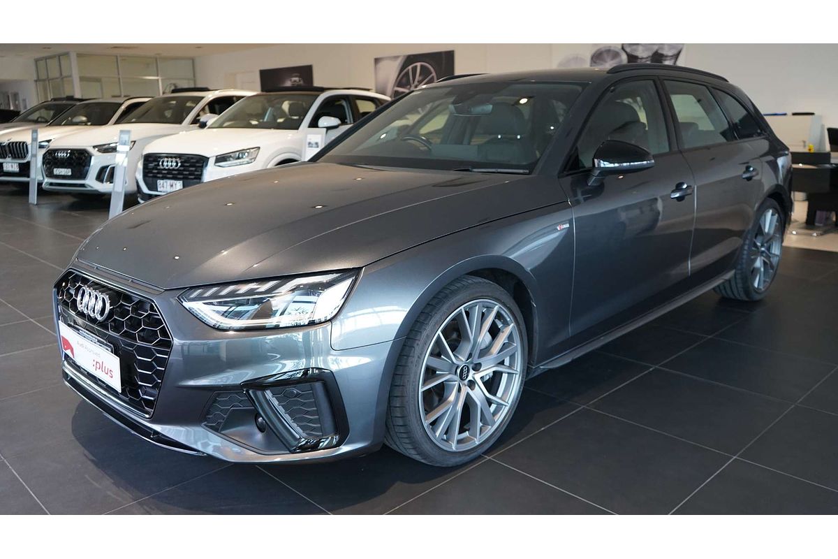 2022 Audi A4 45 TFSI S line B9