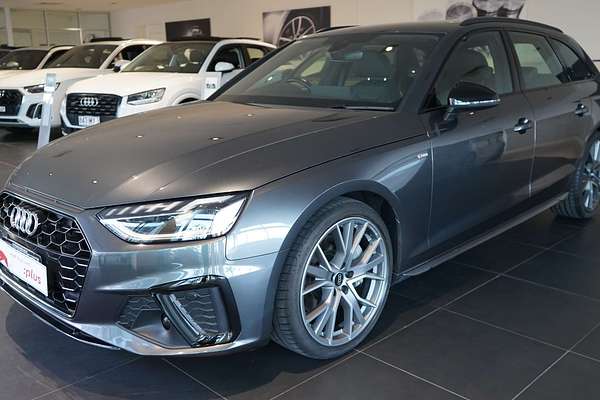 2022 Audi A4 45 TFSI S line B9