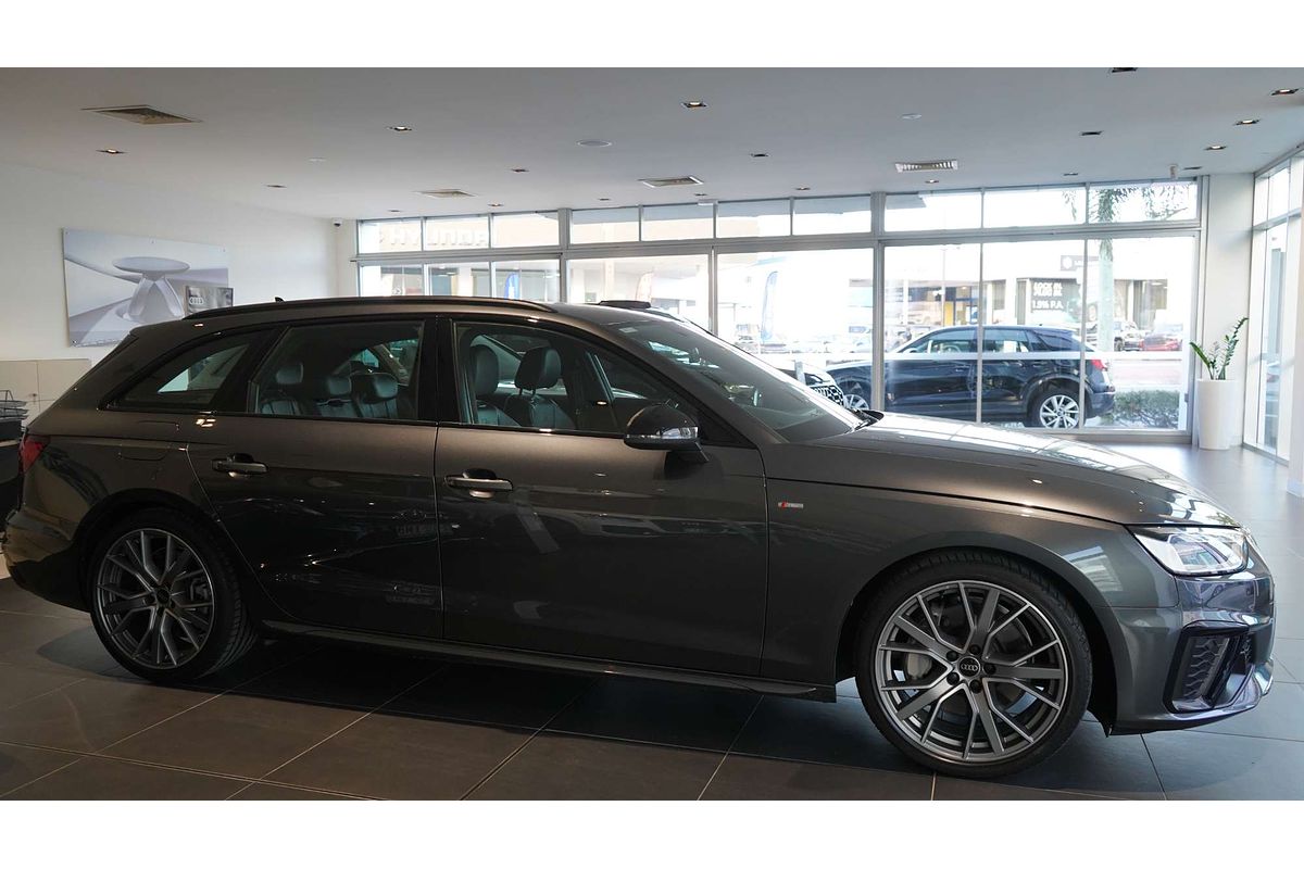 2022 Audi A4 45 TFSI S line B9