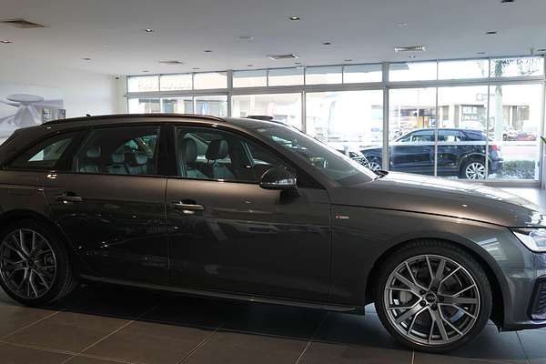 2022 Audi A4 45 TFSI S line B9