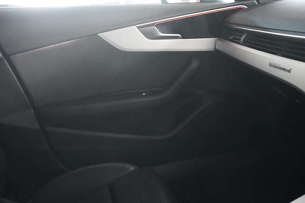 2022 Audi A4 45 TFSI S line B9
