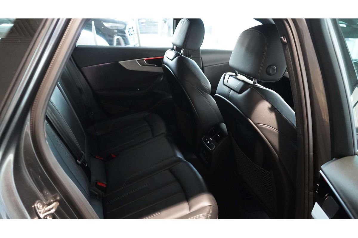 2022 Audi A4 45 TFSI S line B9