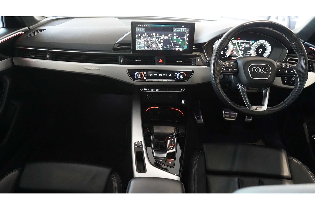 2022 Audi A4 45 TFSI S line B9