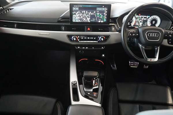 2022 Audi A4 45 TFSI S line B9