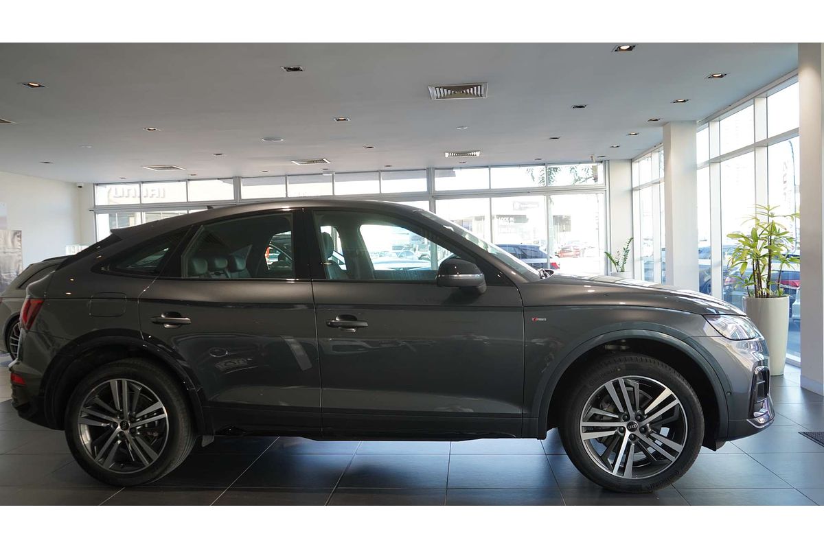 2022 Audi Q5 40 TDI S line FY