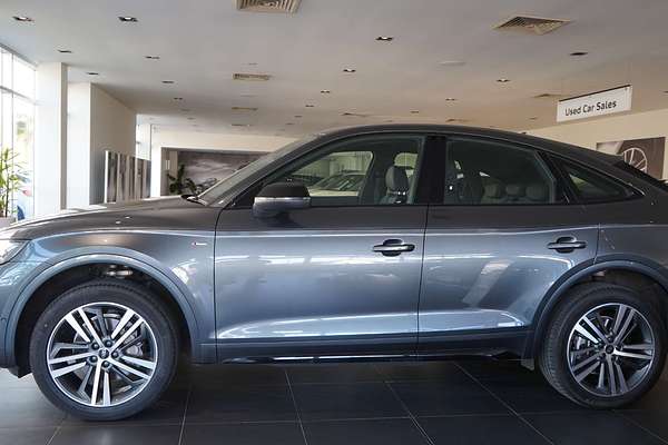 2022 Audi Q5 40 TDI S line FY