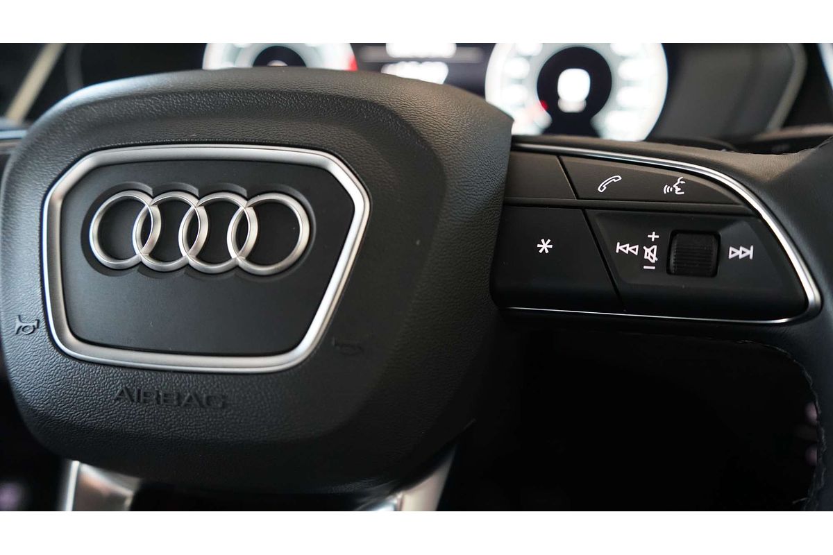 2022 Audi Q5 40 TDI S line FY