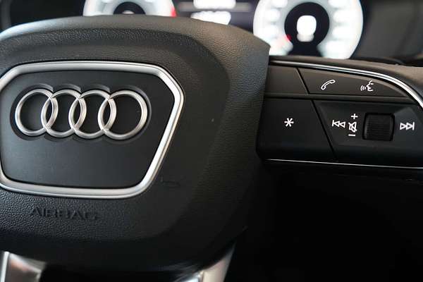 2022 Audi Q5 40 TDI S line FY