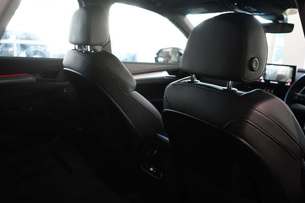 2022 Audi Q5 40 TDI S line FY