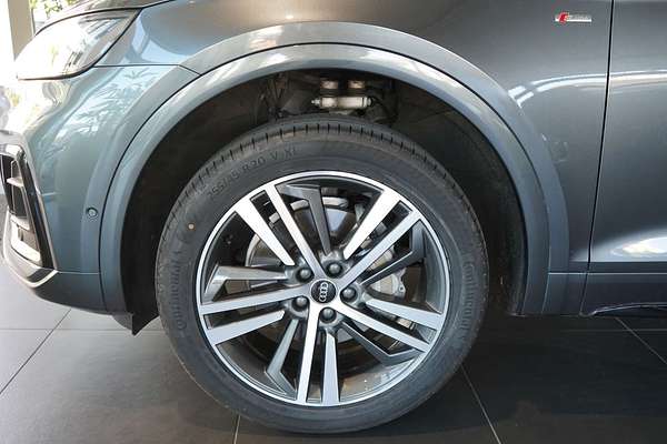 2022 Audi Q5 40 TDI S line FY