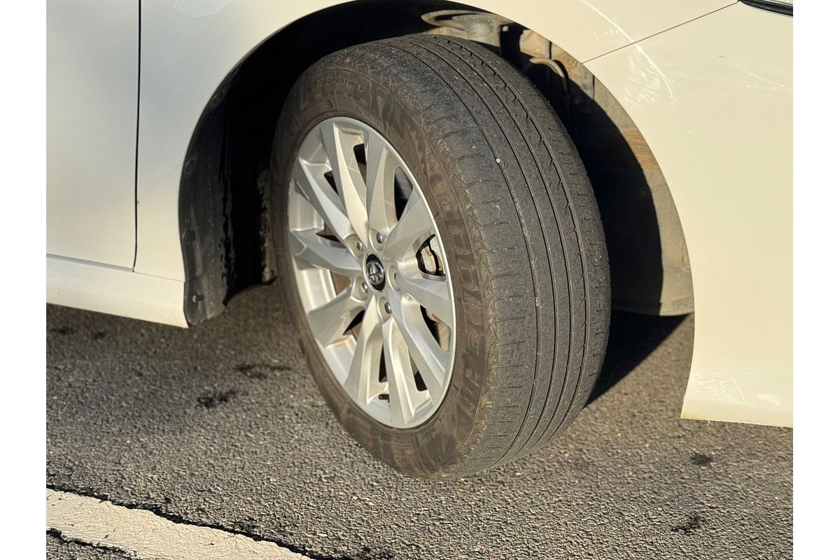 2018 Toyota Camry Ascent AXVH71R