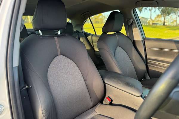 2018 Toyota Camry Ascent AXVH71R