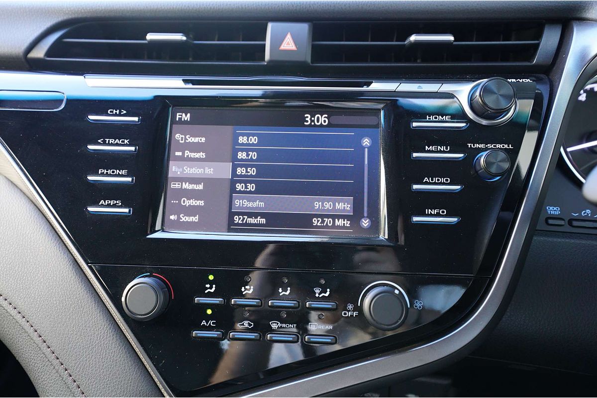 2020 Toyota Camry Ascent ASV70R