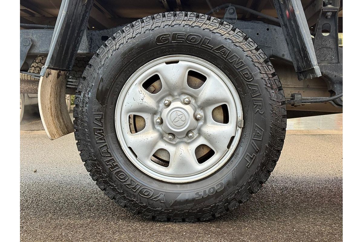 2012 Toyota Hilux Workmate KUN26R 4X4