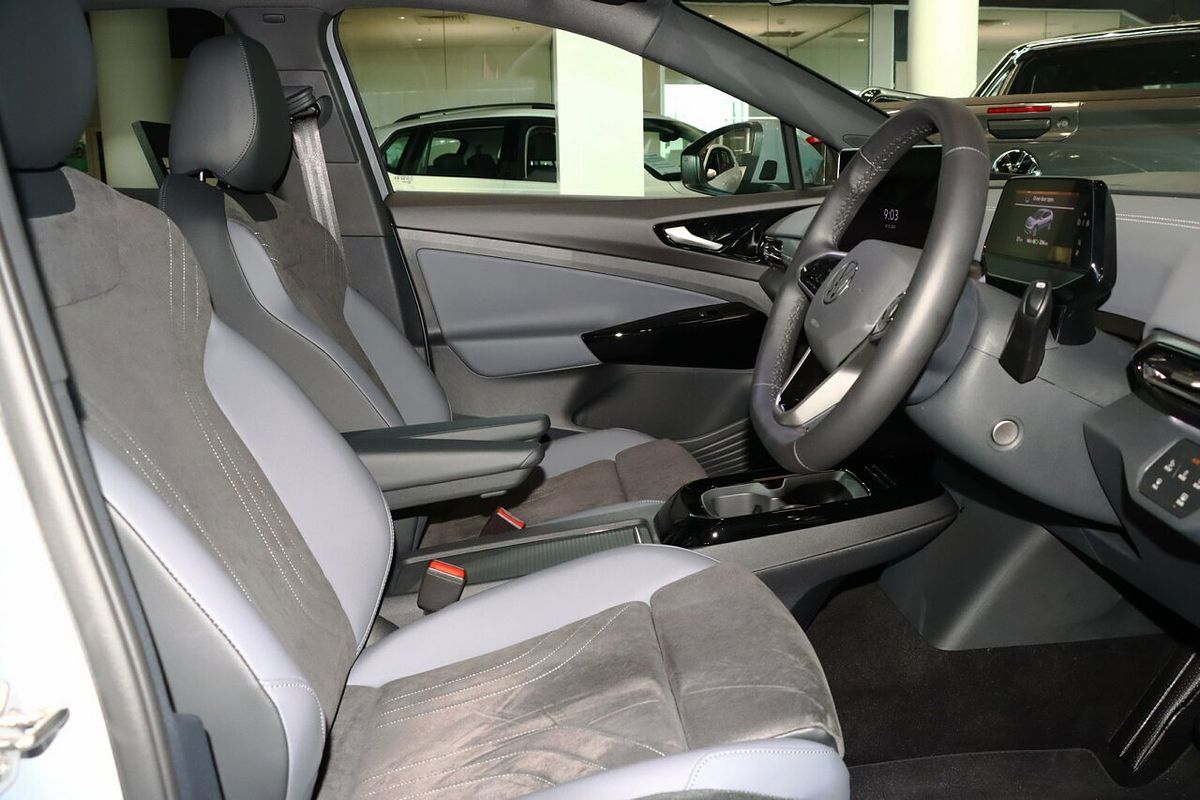 2025 Volkswagen ID.4 Pro E2