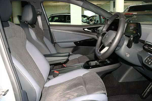 2025 Volkswagen ID.4 Pro E2