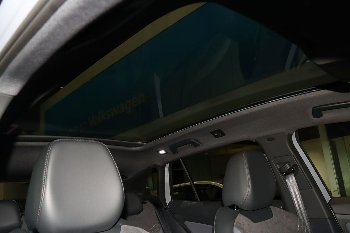 2025 Volkswagen ID.4 Pro E2