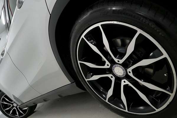 2015 Mercedes-Benz GLA-Class GLA250 X156