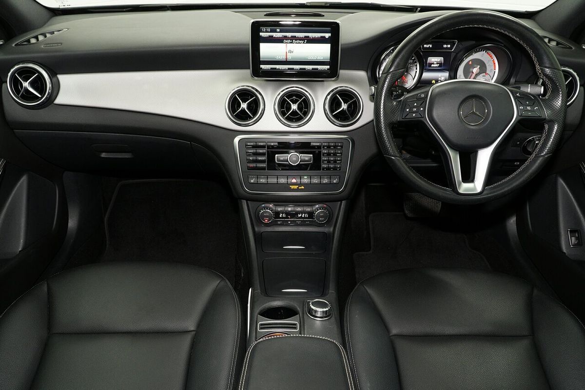 2015 Mercedes-Benz GLA-Class GLA250 X156