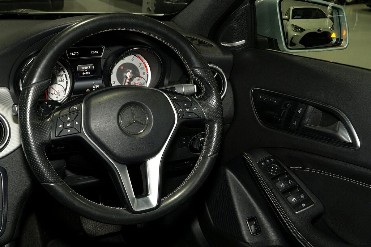 2015 Mercedes-Benz GLA-Class GLA250 X156