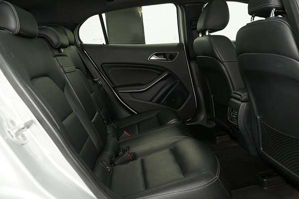 2015 Mercedes-Benz GLA-Class GLA250 X156