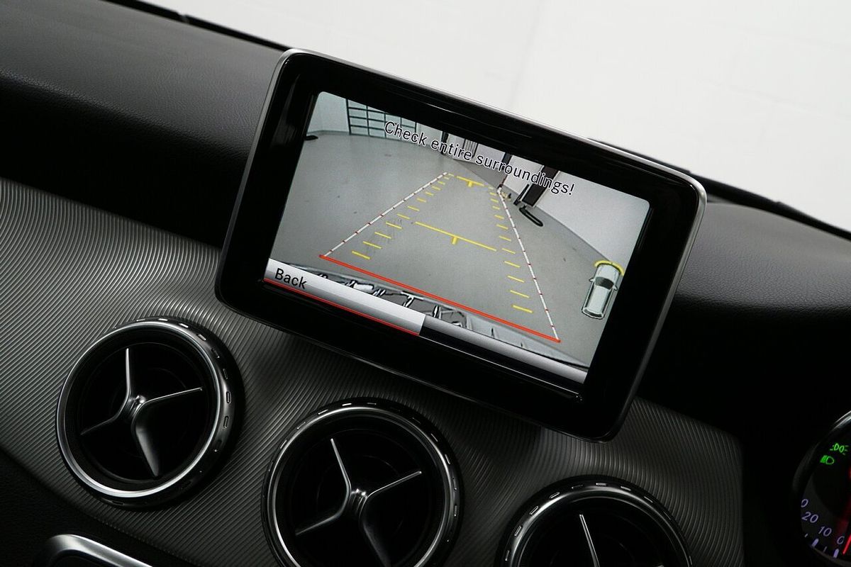 2015 Mercedes-Benz GLA-Class GLA250 X156