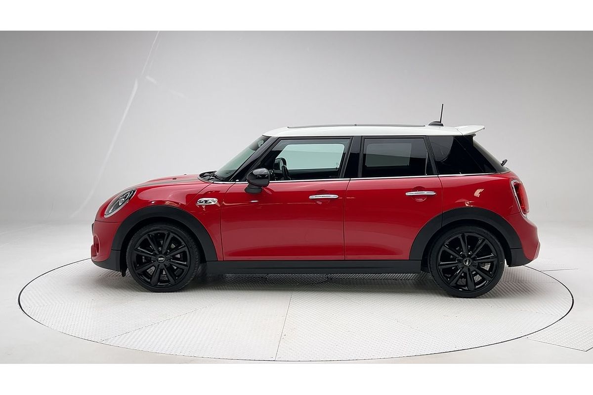 2018 MINI Hatch Cooper S F55