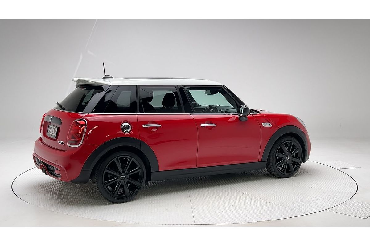 2018 MINI Hatch Cooper S F55