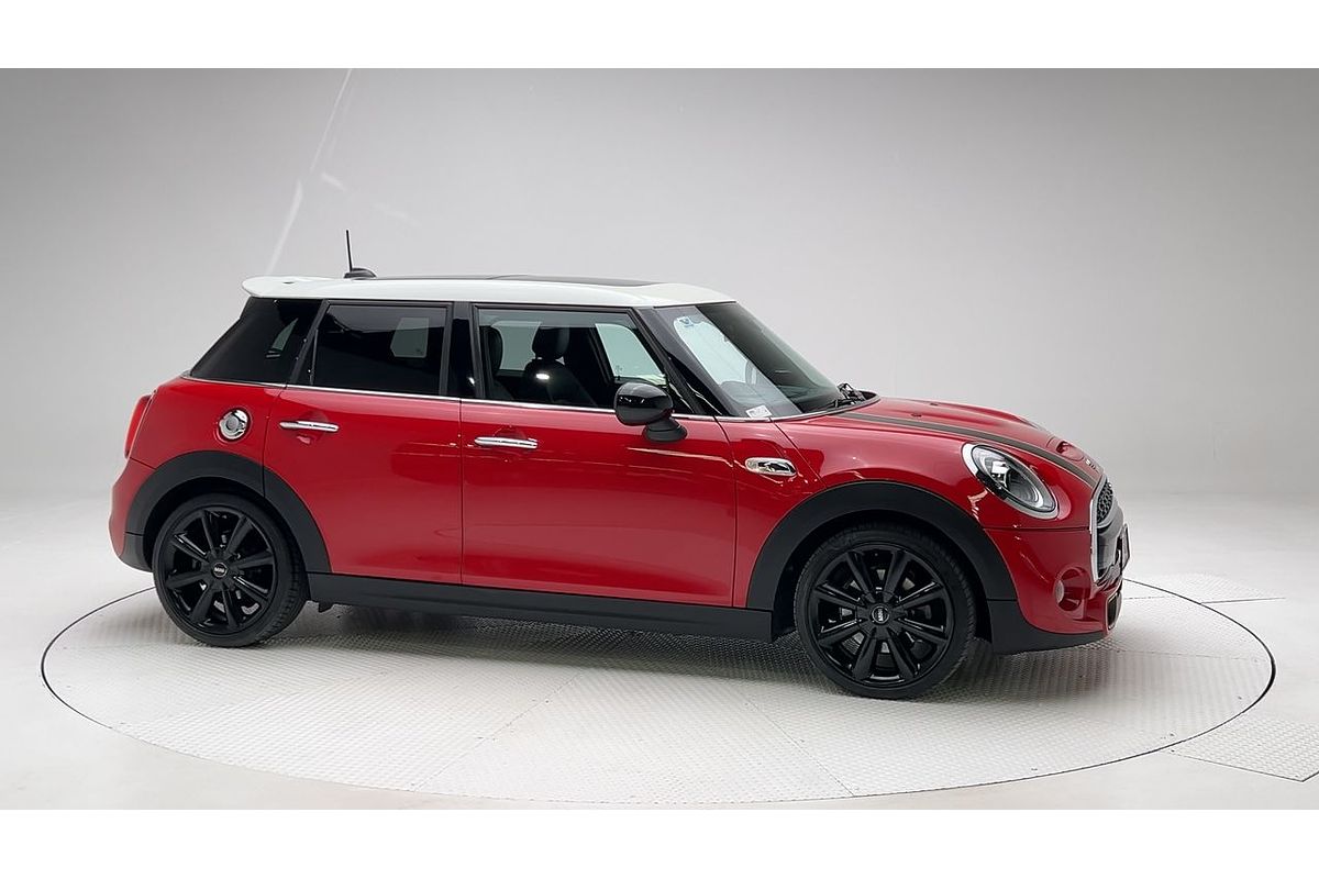 2018 MINI Hatch Cooper S F55