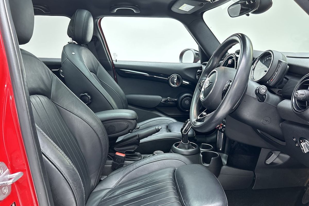 2018 MINI Hatch Cooper S F55