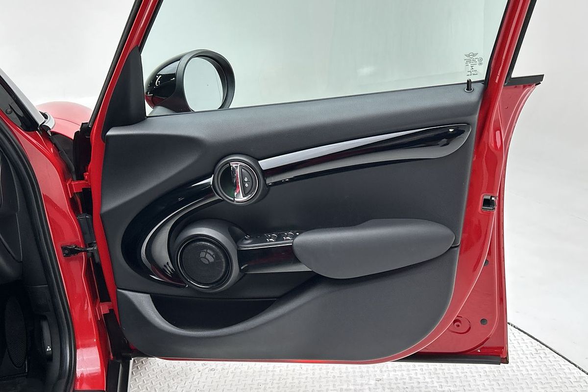 2018 MINI Hatch Cooper S F55