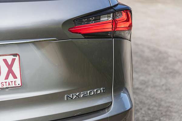 2017 Lexus NX NX200t Luxury AGZ10R
