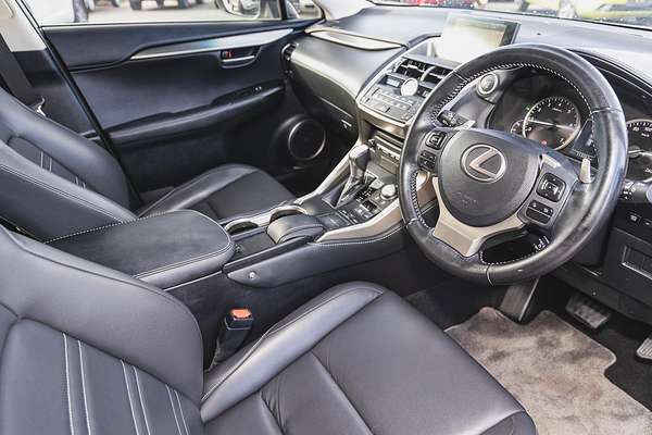 2017 Lexus NX NX200t Luxury AGZ10R