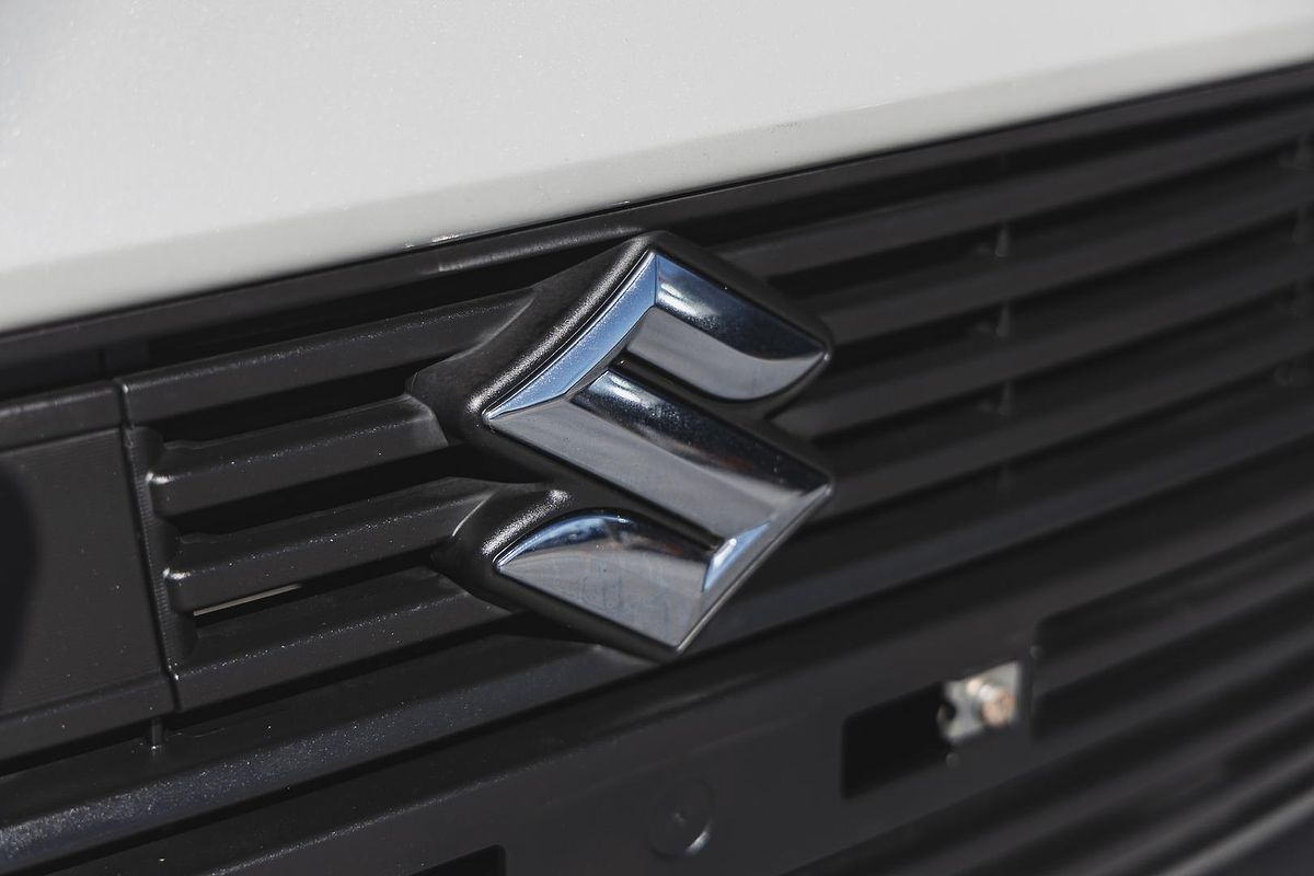 2019 Suzuki Swift GL Navigator AZ